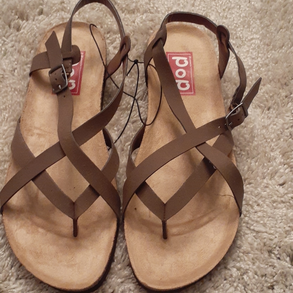 Khaki green flat casual sandal